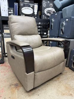 Shayne Leather Power Recliner with Power Headrest