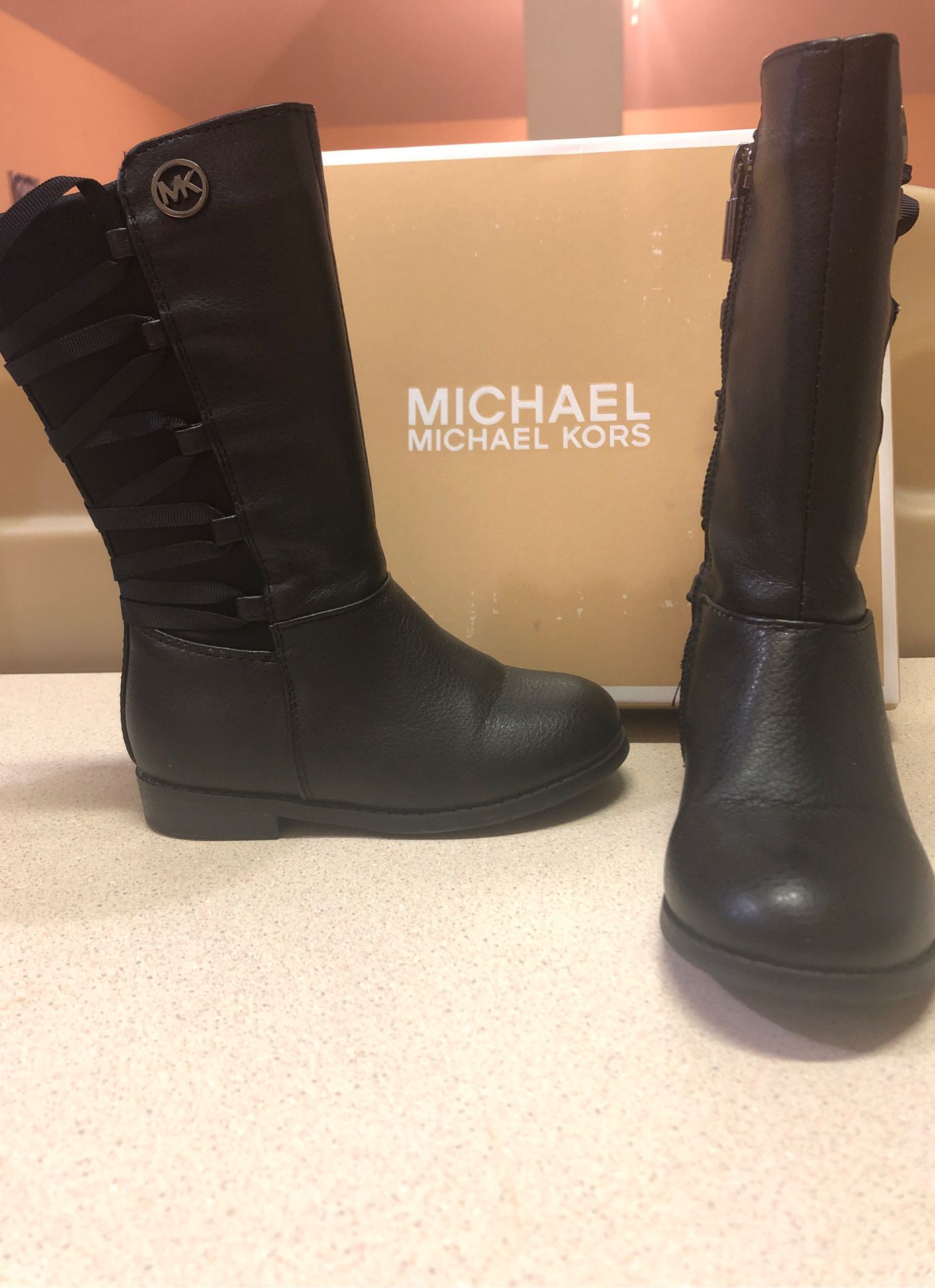 Micheal Kors Black Boot size 7 girls