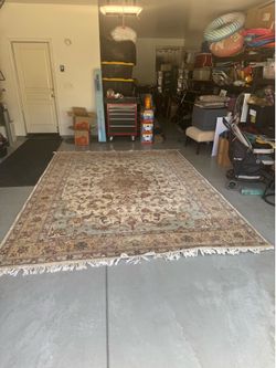 Wool area rug