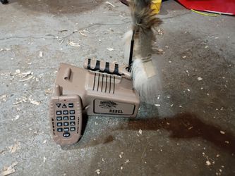 Lucky duck rebel - predator call and decoy