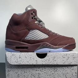 Size 11 Jordan 5 Dead stock