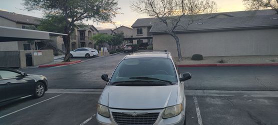 2002 Chrysler Voyager