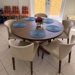 Wooden Round Dinning Table With 5 Chairs 