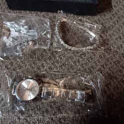 Women's Watch And Jewelry Set