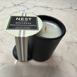 Nest Wellness Wild Mint & Eucalyptus scented candle 27 grams
