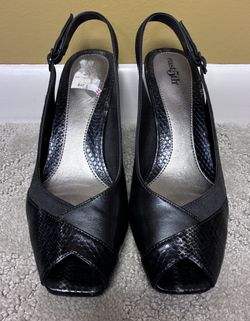 Women’s Slingback Heels Size 7 By East 5th