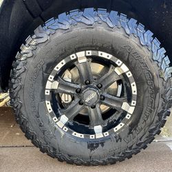All Terrain Tires And Rims. 35x12.5x17 Lt    Tires 