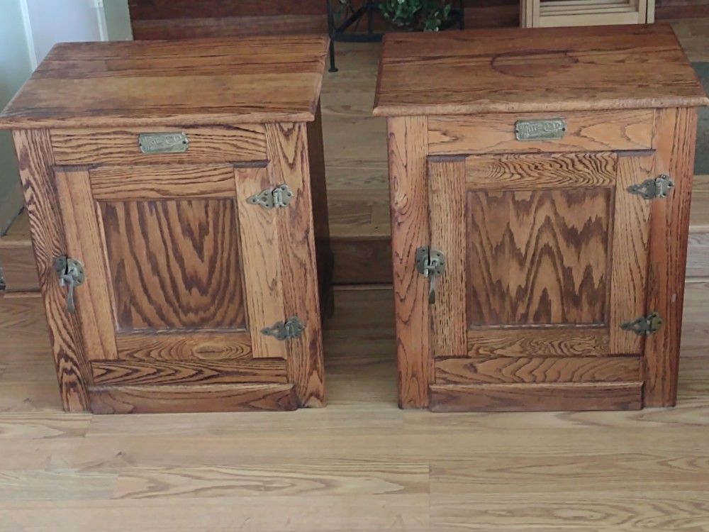Ice Box Cabinets/Simmons Hardware Co.