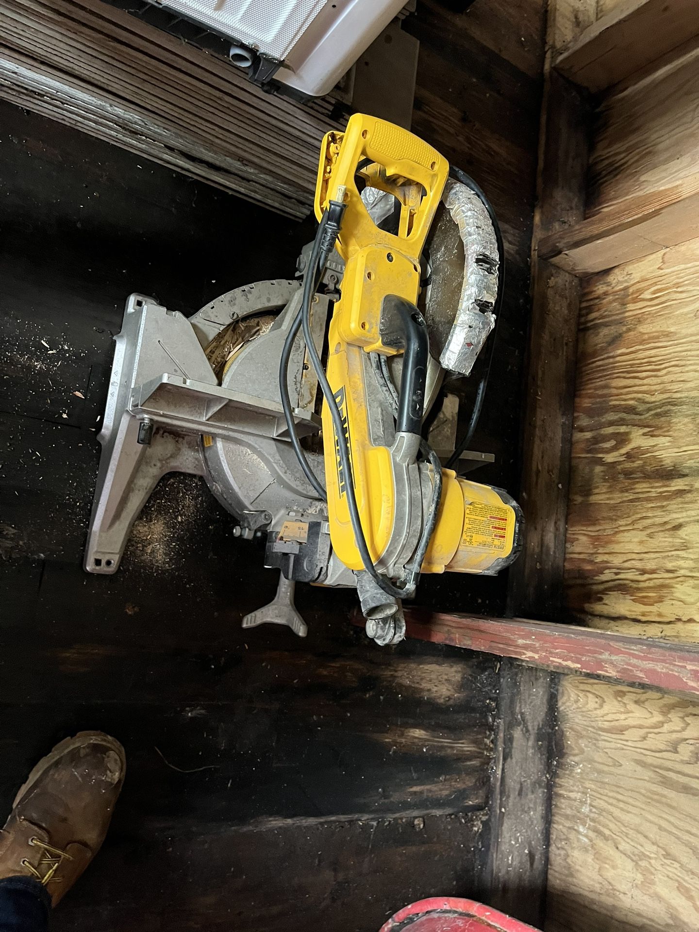 Miter saw