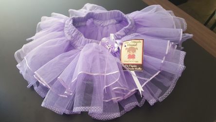 Girl tutu size 4