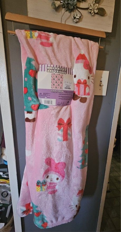 Hello Kitty Blanket