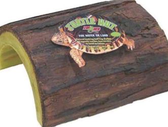 NWT Extra large Resin Turtle Hut