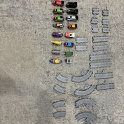 Mini Magnetic Thomas The Train play set 