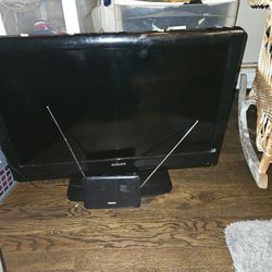 32 Inch Phillips TV With Matching Phillips HD Antenna 