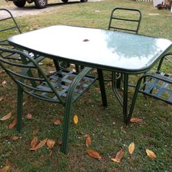 Patio Table And Chairs 