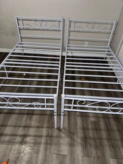 TWIN BEDS