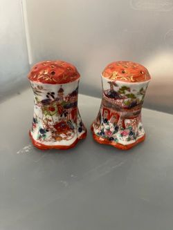 2 1/2”?Tall  Japanese Salt & Pepper holders