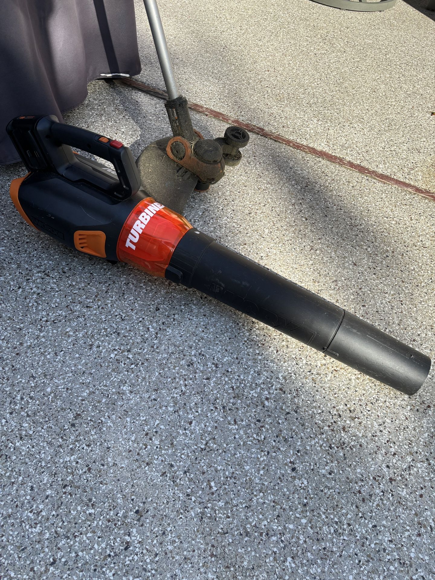 Electric Leaf Blower And Weed Wacker/trimmer/edger. Worx