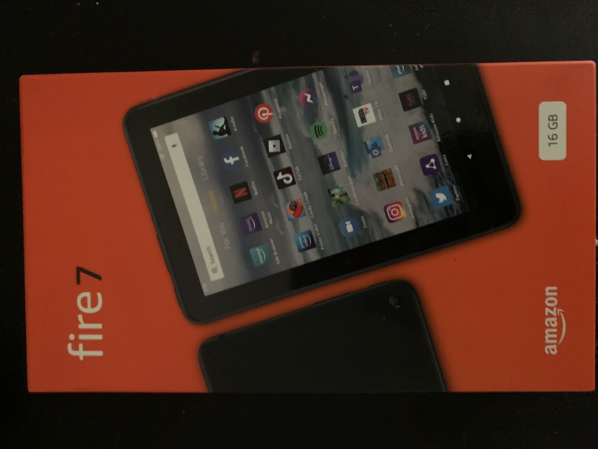 Amazon Fire 7 W/accessories