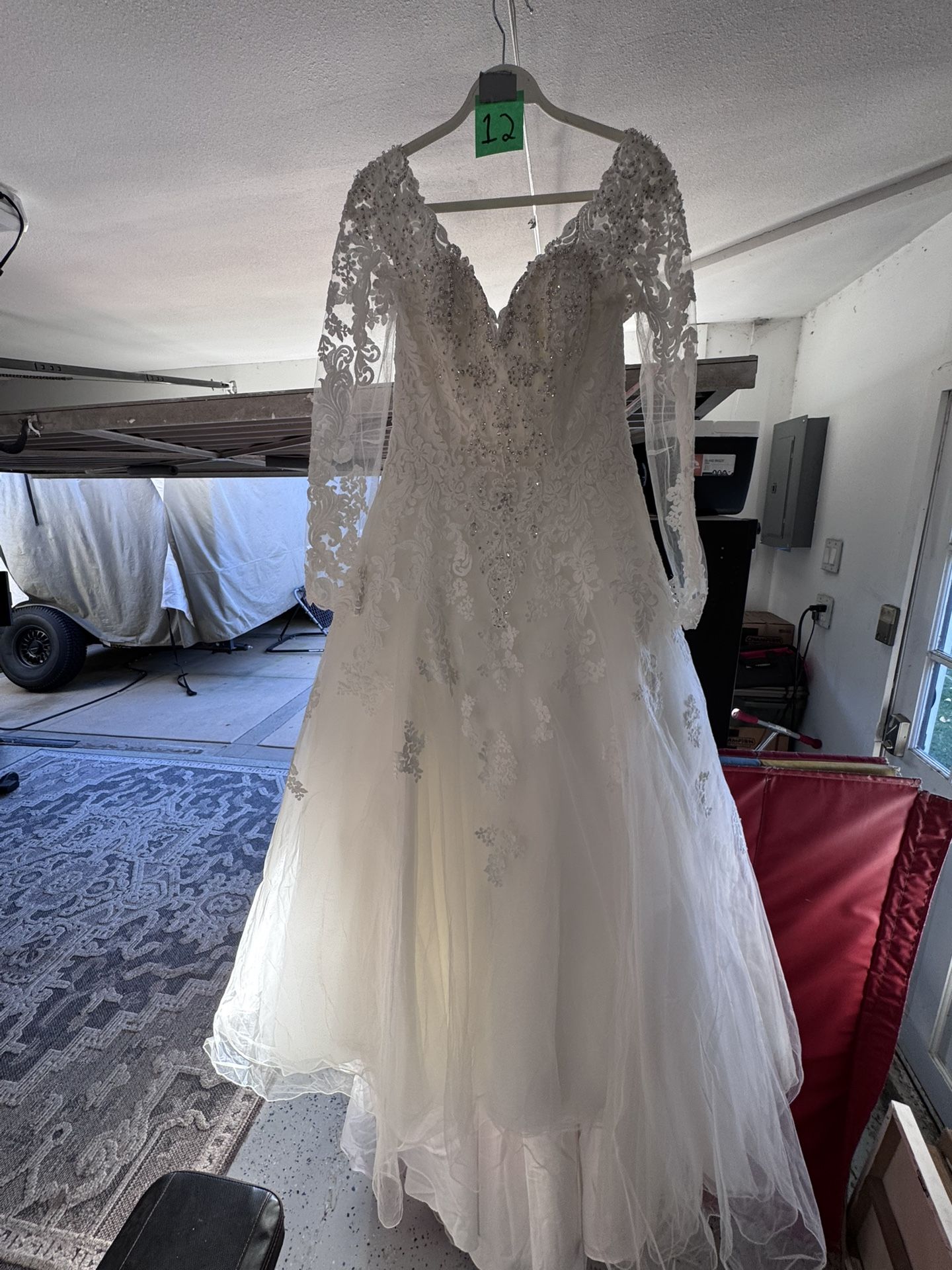 Wedding Dress (12) -Kenneth Winston - Size 12
