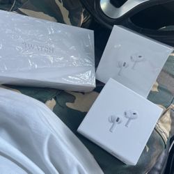 Apple Watch Ultra2 And 2ndGen AirPods 