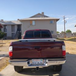 *2002 Toyota Tacoma Xtracab PreRunner V6 3.4L SR5 4x2*