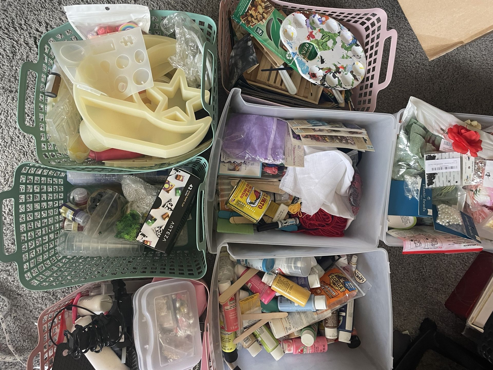 Tons Of Arts And Crafts Tools