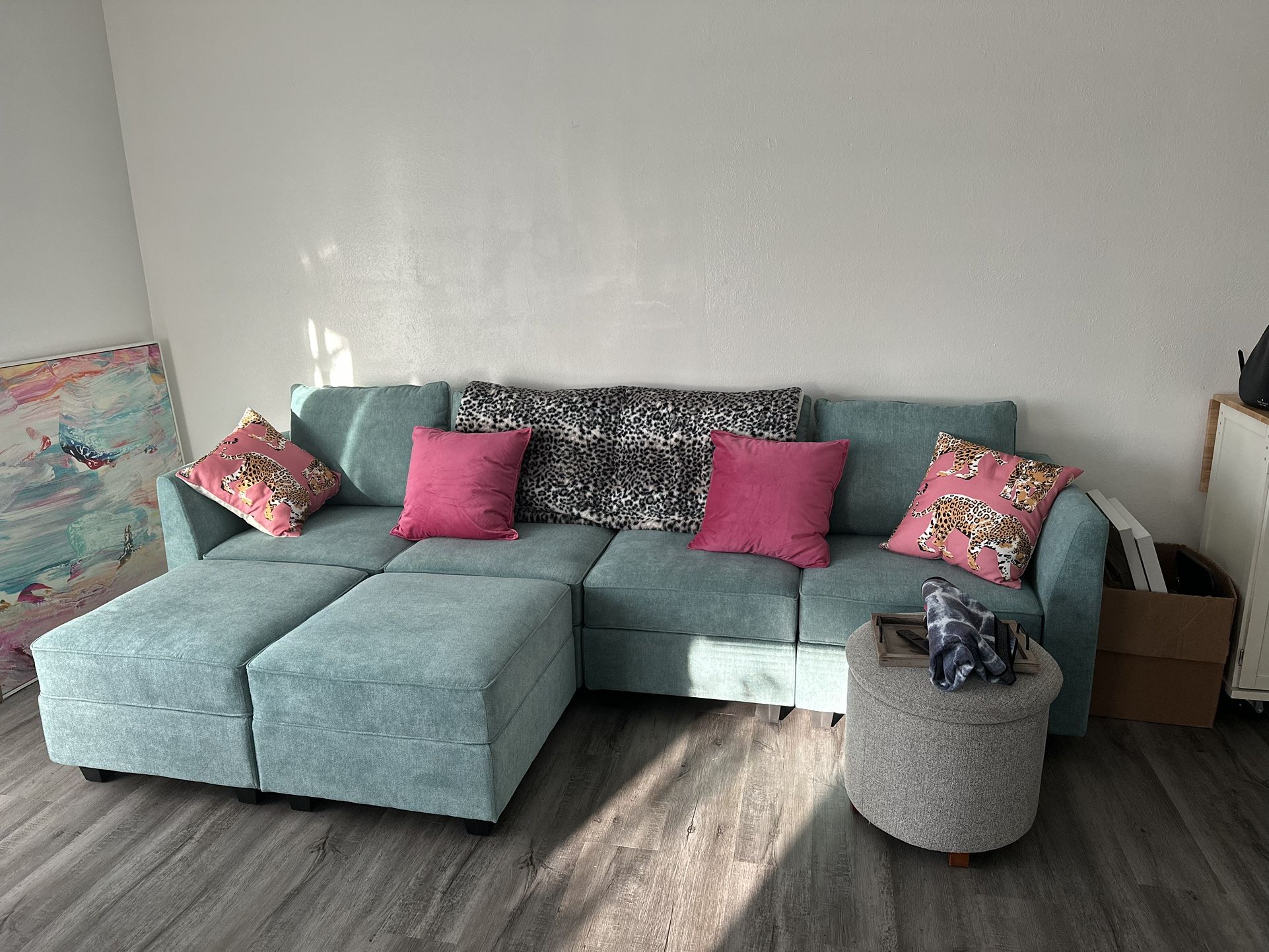 Modular sectional