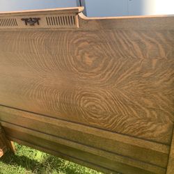Quarter Saw Oak Bed 