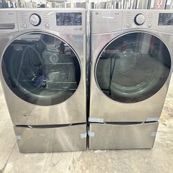 LG Washer Dryer With Pedstal 