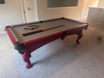Classic Craftsmanship Pool table