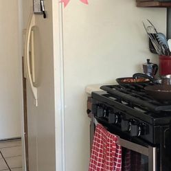 Free Whirlpool Refrigerator (NOT working)