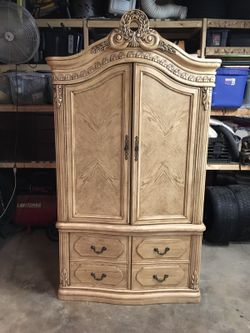 Armoire