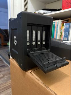 G-DRIVE G-RAID SHUTTLE 4 24TB 4-Bay Thunderbolt 3 RAID Array (4 x 6TB)
