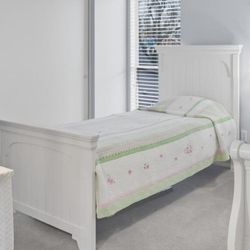 Selling a single bed frame, mattress not included.