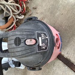 Shop vacuum