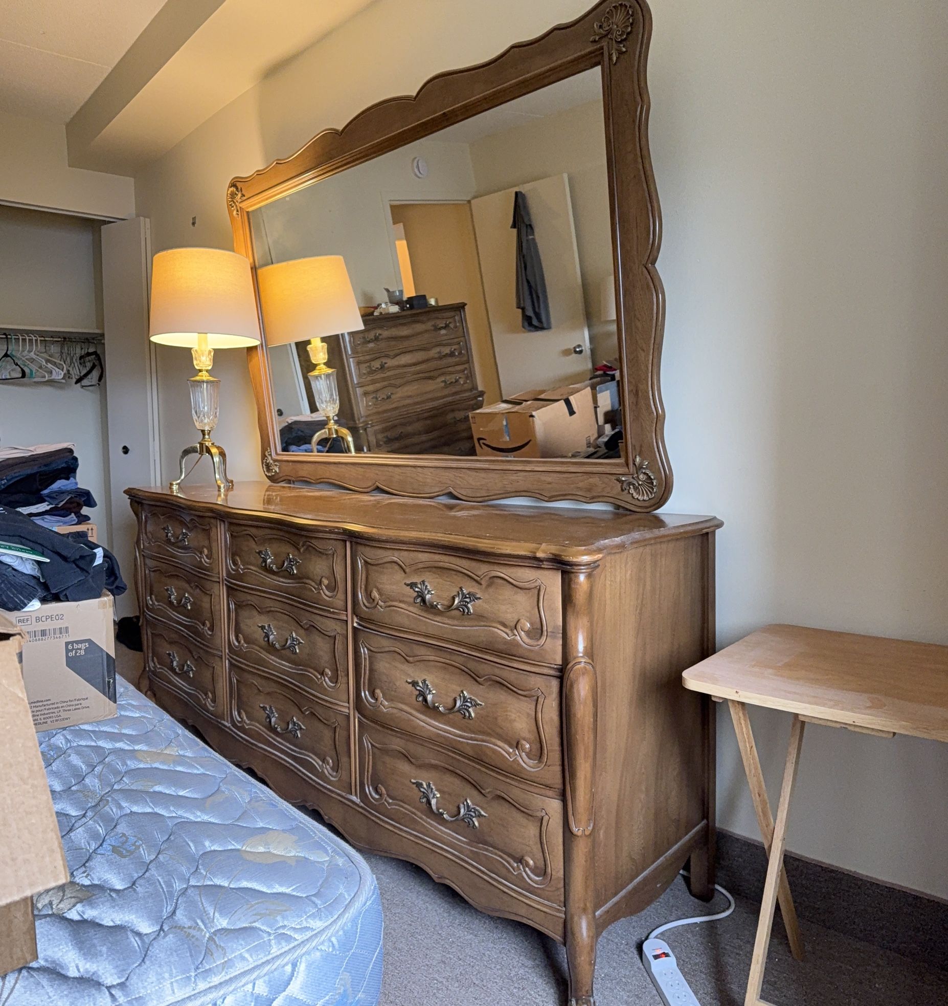 Queen Bedroom Set