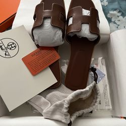 Brand New authentic Hermes slippers 