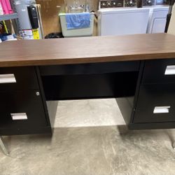OFFICE DESK BLACK METAL WITH LAMINATE TOP