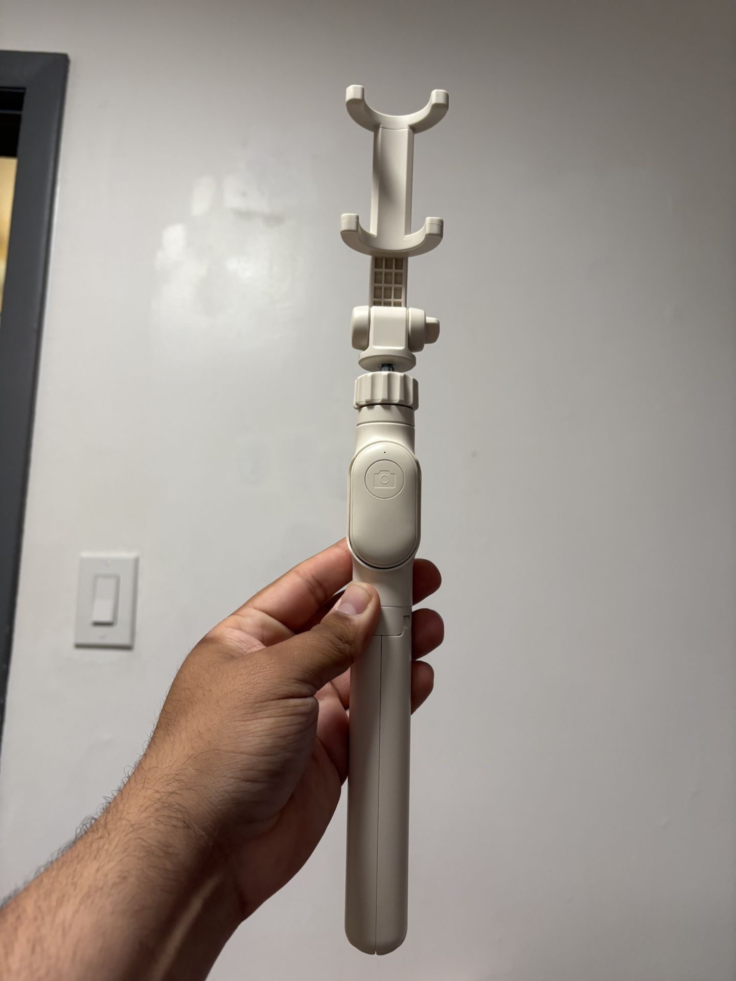 Tripod Phone Holder “Bluetooth”