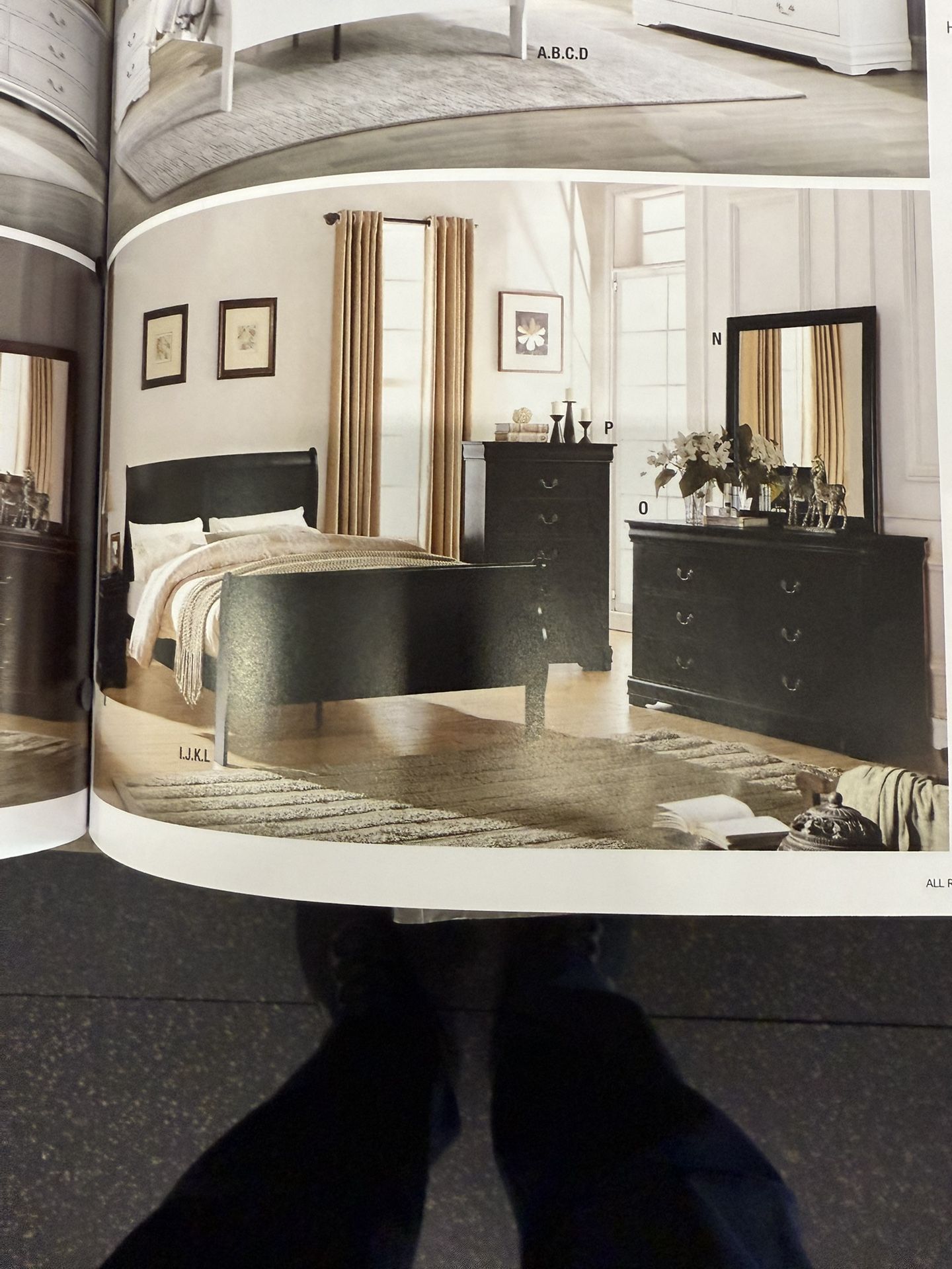 Queen Bed Room Set ( Includes Queen Bed Frame, Dresser, Mirror, 1 Night Stand) On Sale