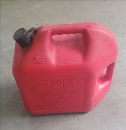 Blitz 5 Gallon Gasoline Can