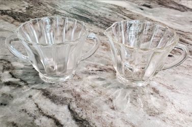 Vintage Heisey Sugar Bowl/Creamer Set