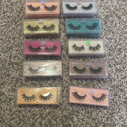 Woman’s Lashes 