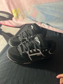 Skateboard shoes 10.5