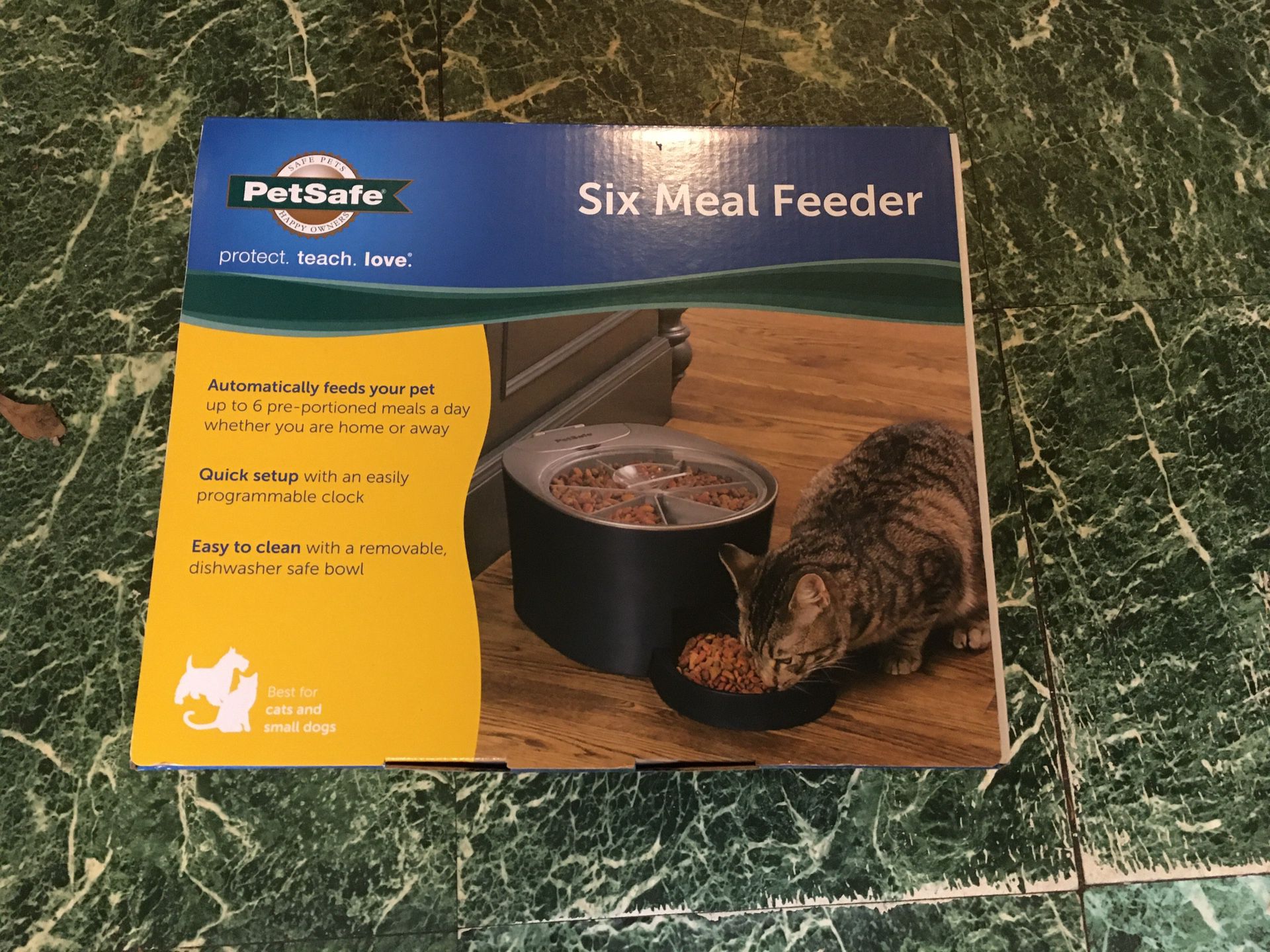 Pet Safe Six Meal Cat Feeder New In Box
