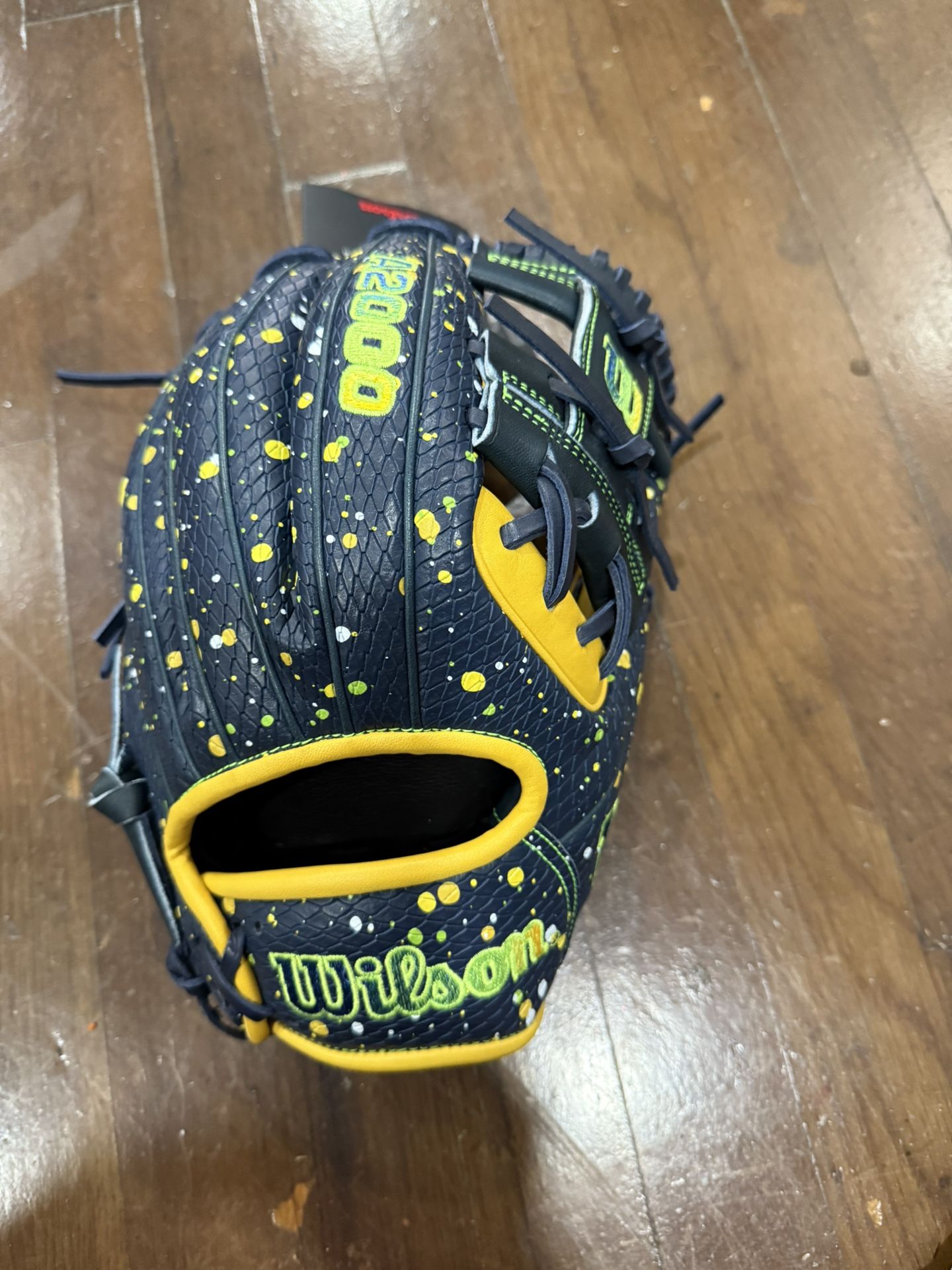 Wilson 11.5” A2000 Savannah Bananas 1786 Supeskin Series Glove