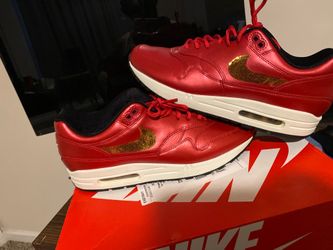 Air Max 1 Red/Gold/Black/white size 11.5 women/size 9.5 men