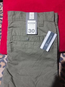 Brand new INC Olive short size 30