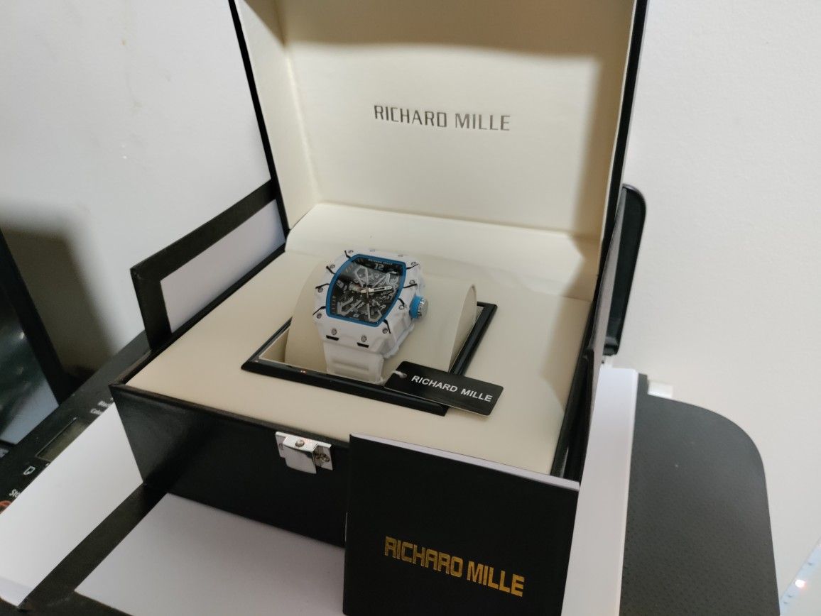 Mens Watch Brand New With Box 